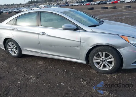 2014 Hyundai Sonata Gls z USA, uszkodzony, nr VIN 5NPEB4AC4EH869467
